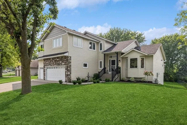 $775,000 | 16902 Wilderness Trail Southeast, Prior Lake, MN 55372