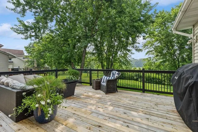 $775,000 | 16902 Wilderness Trail Southeast, Prior Lake, MN 55372