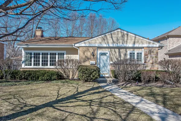 $4,300 | 2322 Birchwood Avenue, Wilmette, IL 60091