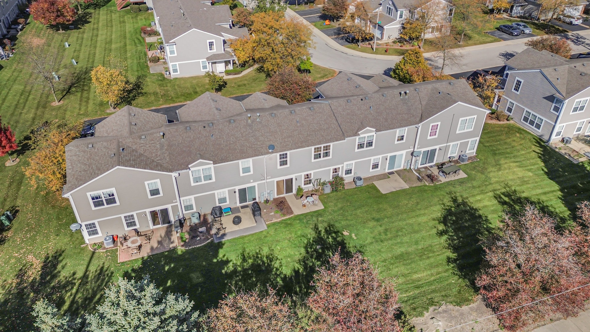 16043 Tiger Drive Lockport, IL 60441 - Photo 4 of 22 an aerial view of a house with a yard