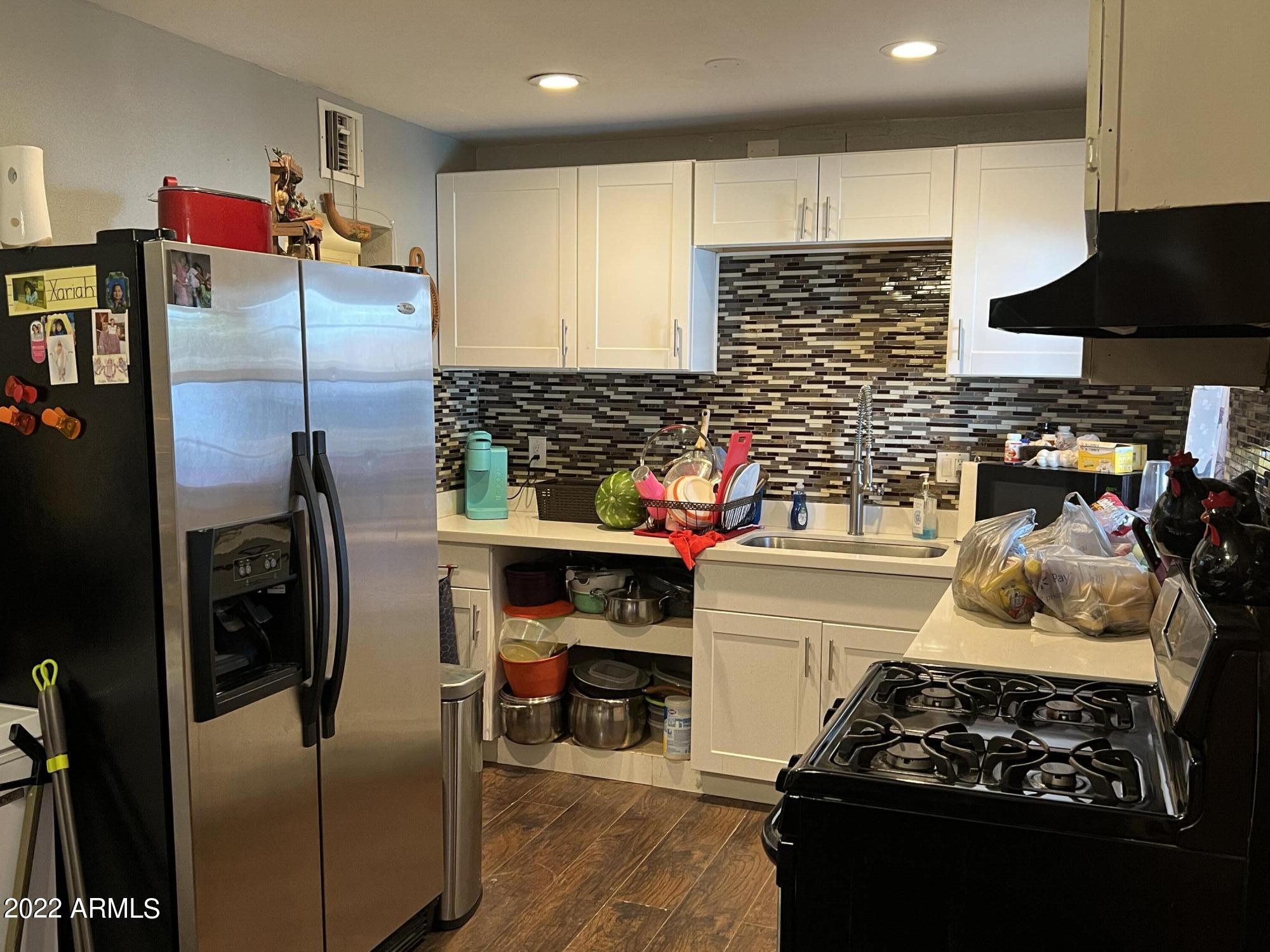 4922 West Ocotillo Road Glendale, AZ 85301 - Photo 3 of 24 0D74E8A6-4DB6-4CB8-98BA-850529AA1C60