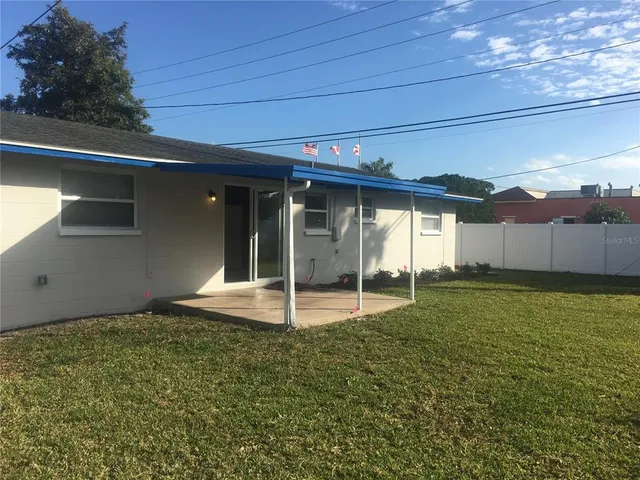 $1,800 | 9800 66th Street North, Pinellas Park, FL 33782