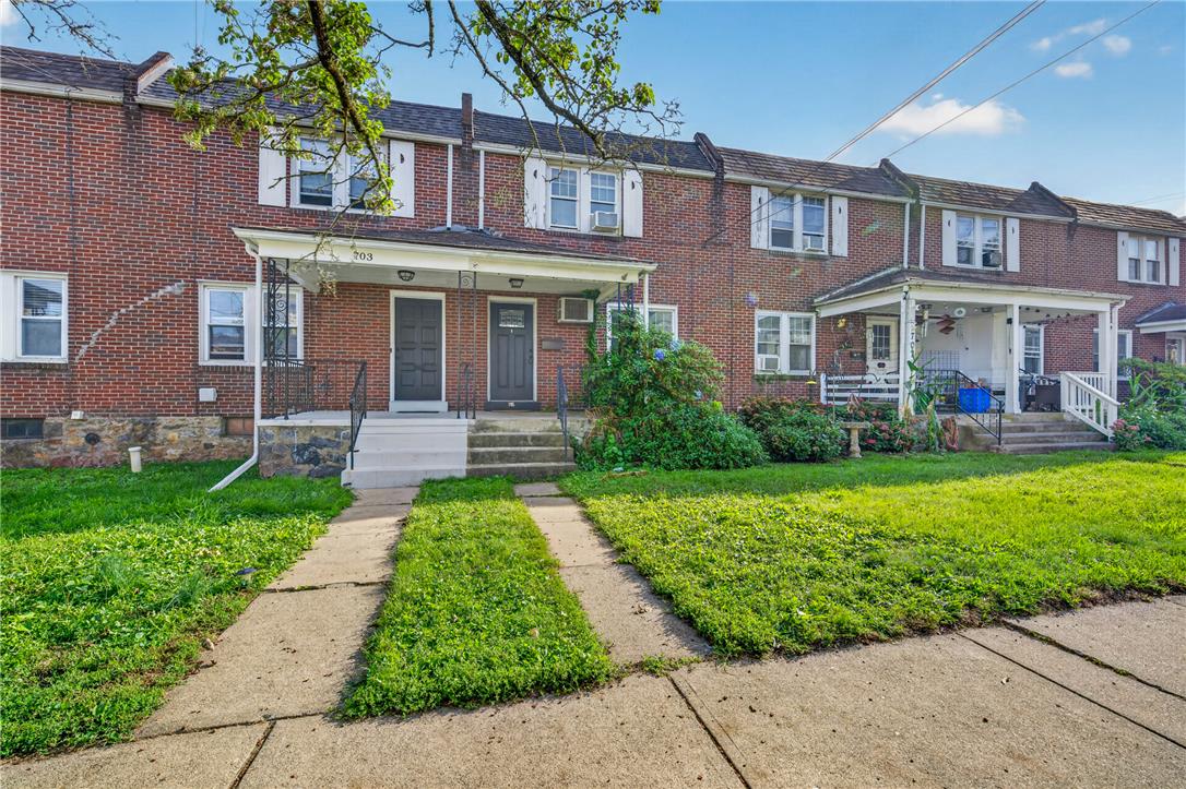 705 Spring Street Bethlehem, PA 18018 - Photo 4 of 45 Gallery Image 4