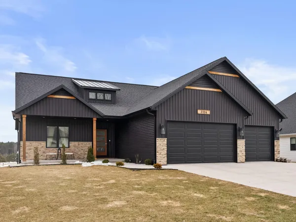 $534,900 | 3104 Sandy Ridge Drive, Two Rivers, WI 54241