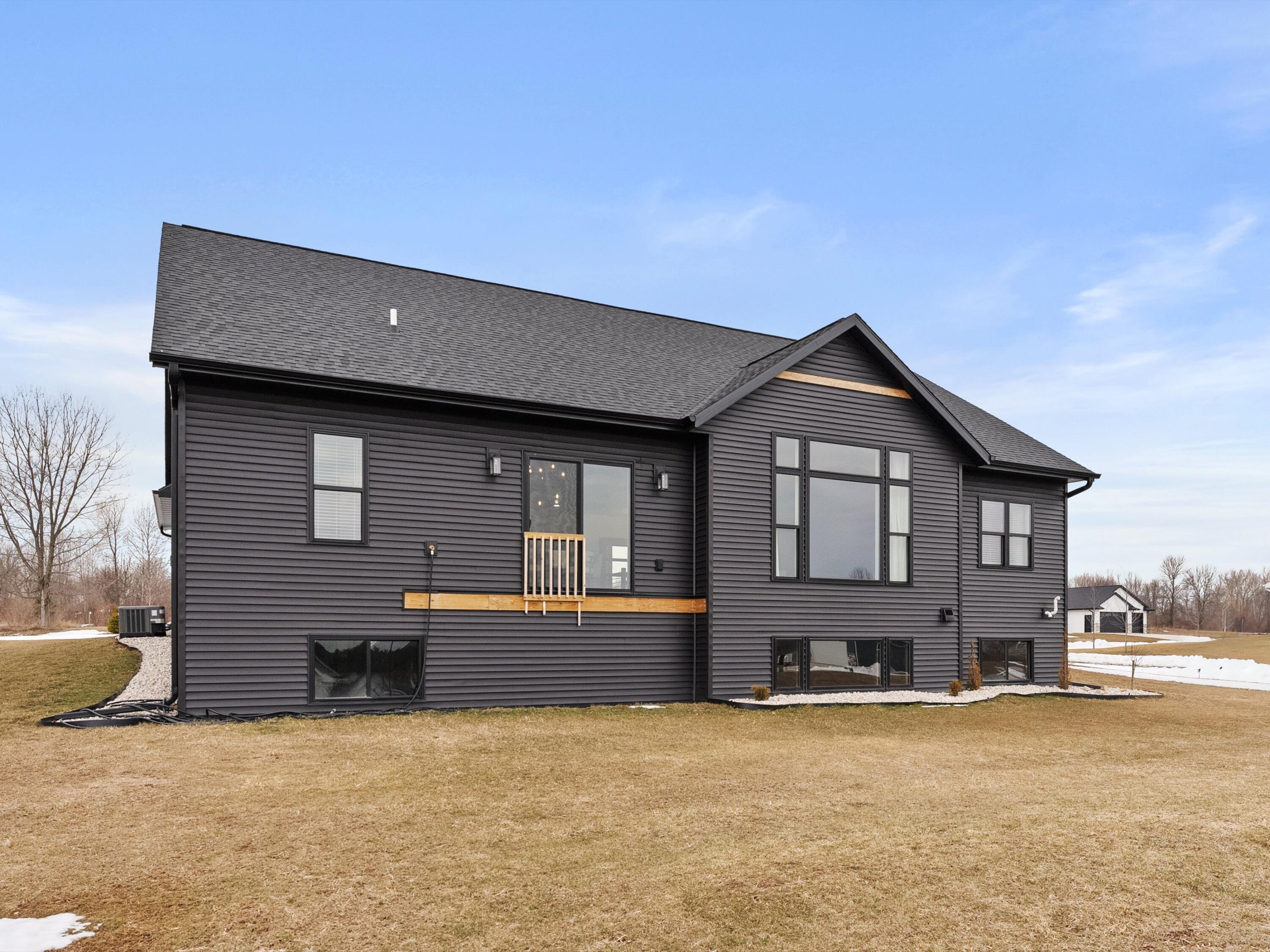 3104 Sandy Ridge Drive Two Rivers, WI 54241 - Photo 6 of 45 06-006_2914326_09485