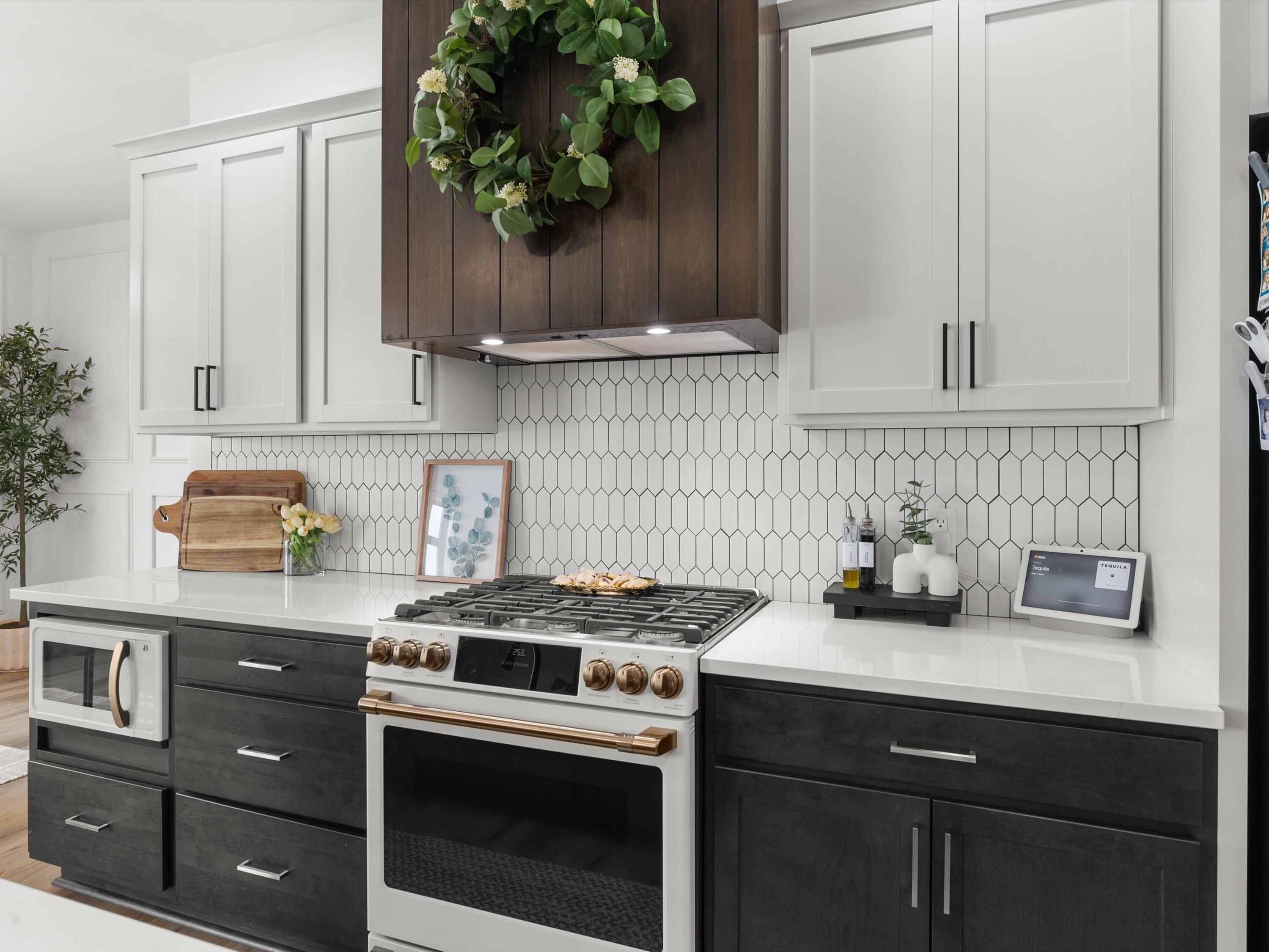 3104 Sandy Ridge Drive Two Rivers, WI 54241 - Photo 13 of 45 19-019_2914326_09425