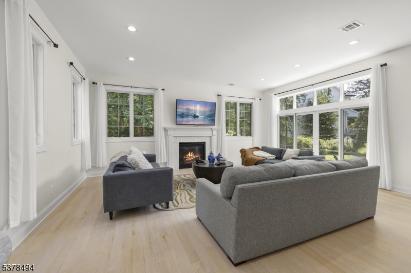 20 Woodfern Road Summit, NJ 07901 - Photo 19 of 46