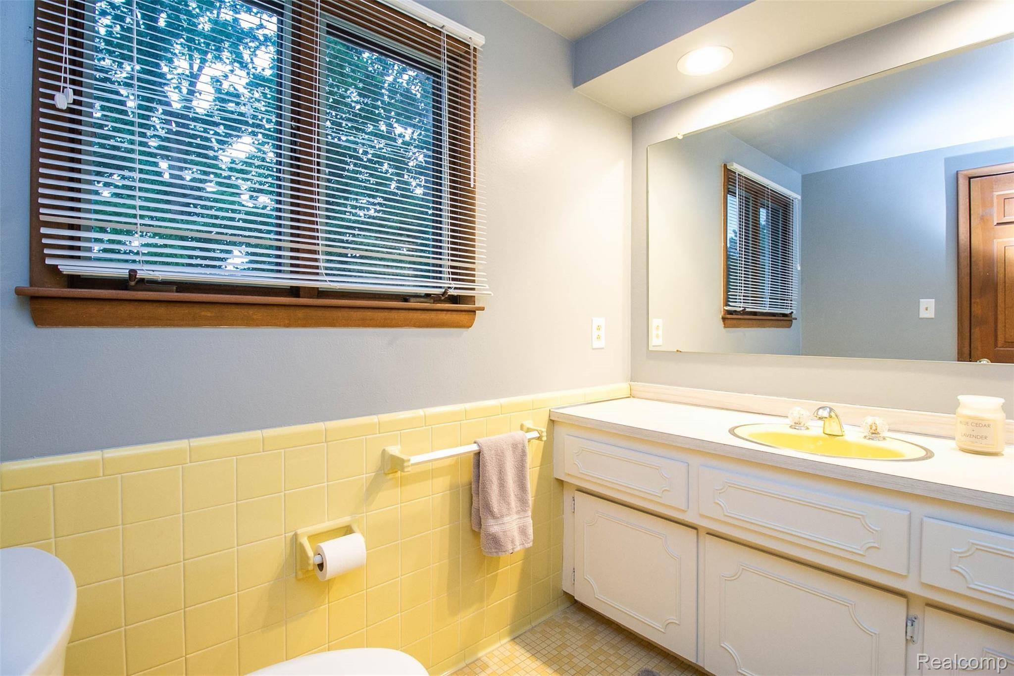 35925 Johnstown Road Farmington, MI 48335 - Photo 34 of 46 28.jpg