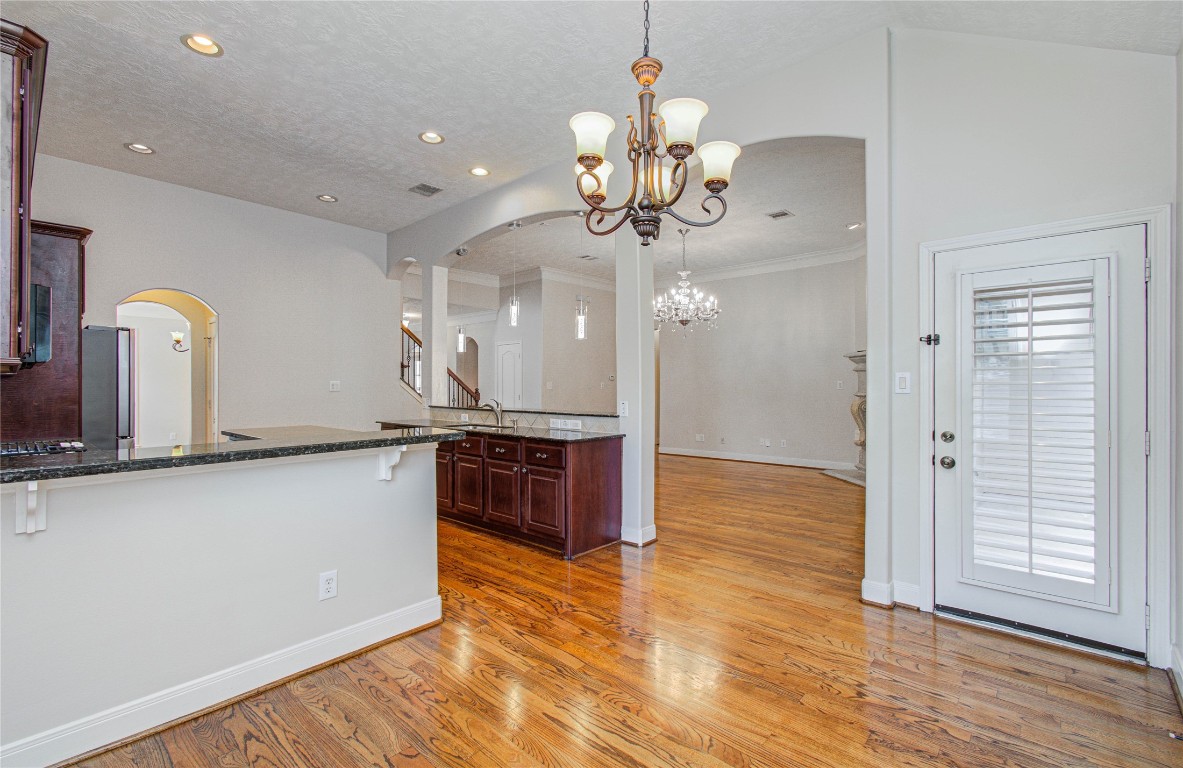 1463 Springrock Lane, Unit A Houston, TX 77055 - Photo 19 of 46