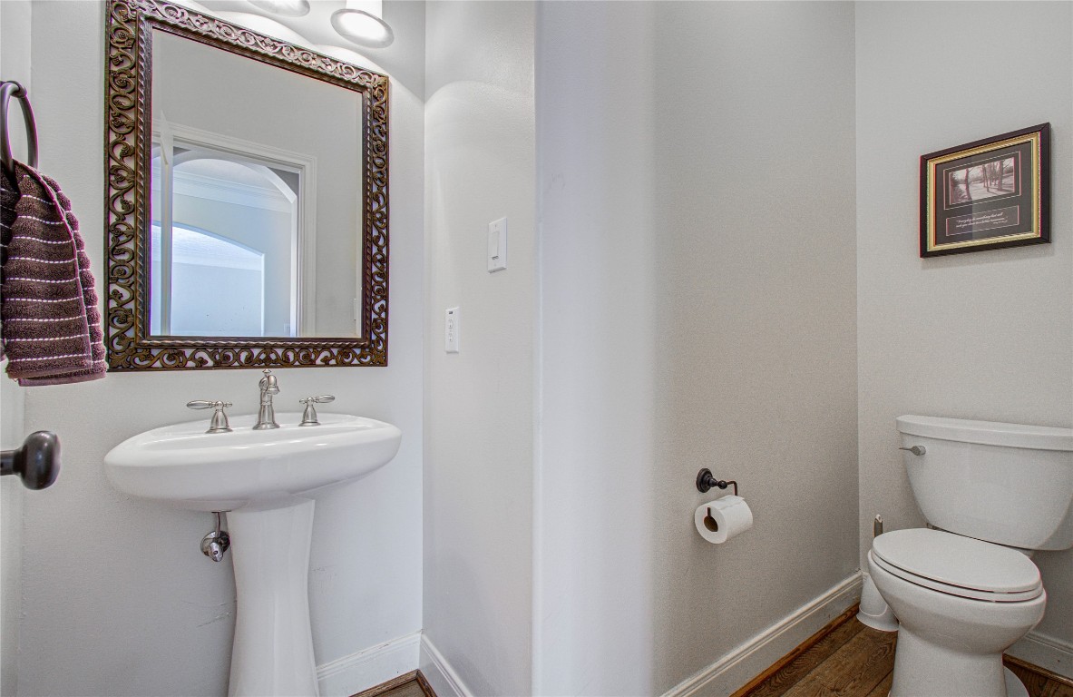 1463 Springrock Lane, Unit A Houston, TX 77055 - Photo 23 of 46 Powder room conveniently located on the first floor.