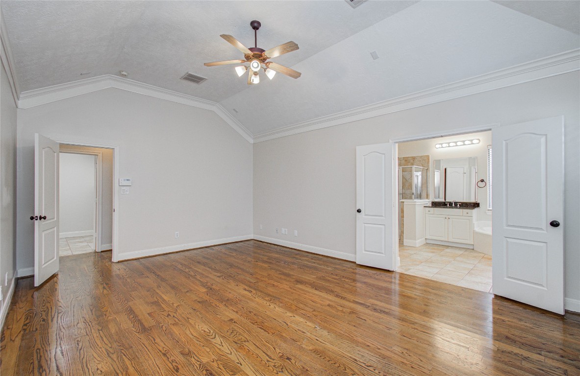 1463 Springrock Lane, Unit A Houston, TX 77055 - Photo 28 of 46