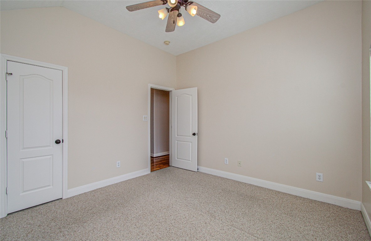 1463 Springrock Lane, Unit A Houston, TX 77055 - Photo 37 of 46