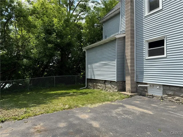 $142,000 | 241 West Main Street, Watertown, NY 13601