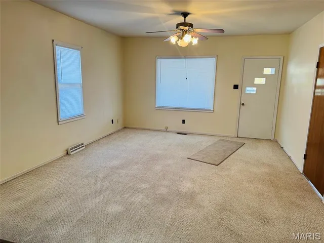 $102,500 | 1120 West Tower Street, Vandalia, IL 62471