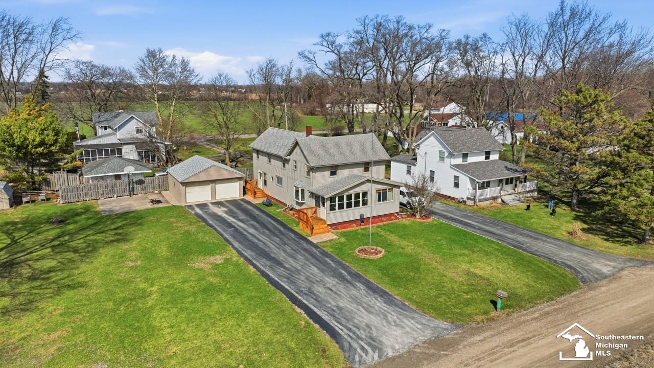 924 Hawthorn Street Temperance, MI 48182 - Photo 4 of 61