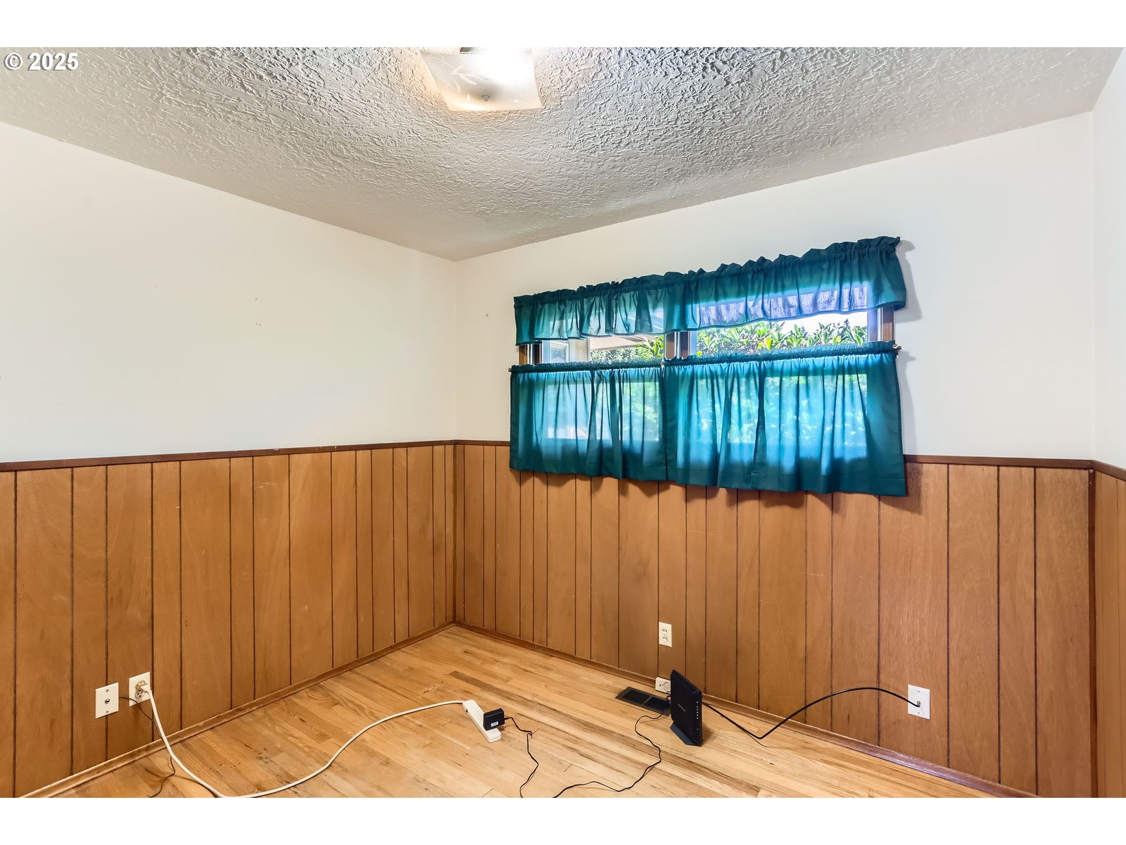 14031 Southeast Rhone Street Portland, OR 97236 - Photo 23 of 29 a view of a room
