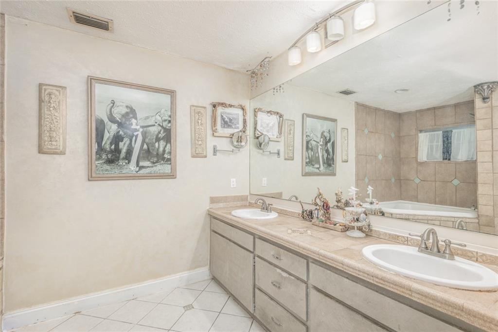 1128 Northwest Fork Road Stuart, FL 34994 - Photo 11 of 23 Gallery Image 11