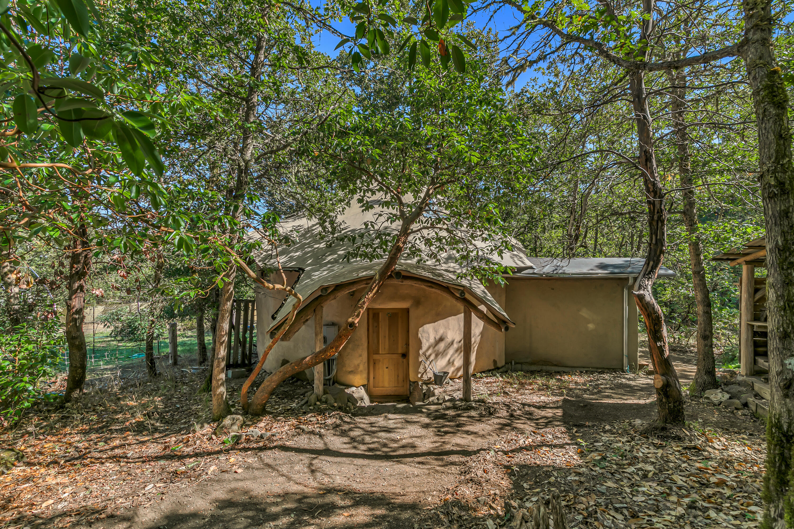3496 East Fork Road Williams, OR 97544 - Photo 61 of 97 yurt