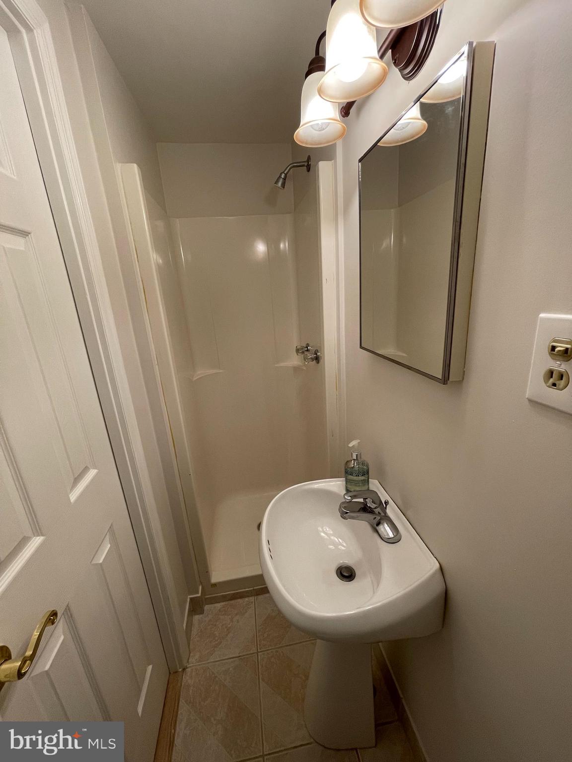 9955 Dungan Road Philadelphia, PA 19115 - Photo 24 of 34 Gallery Image 24