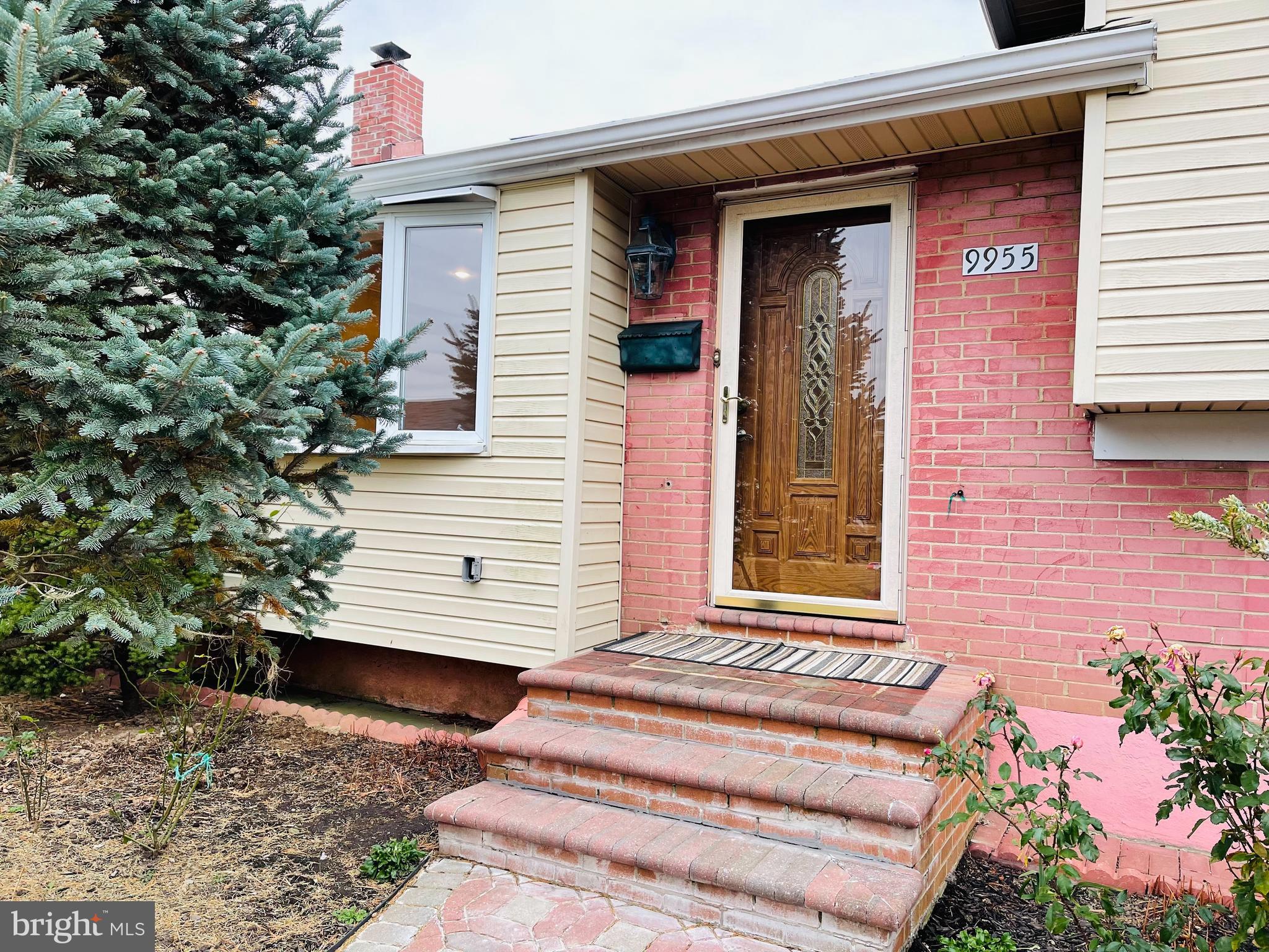 9955 Dungan Road Philadelphia, PA 19115 - Photo 4 of 34 Gallery Image 4