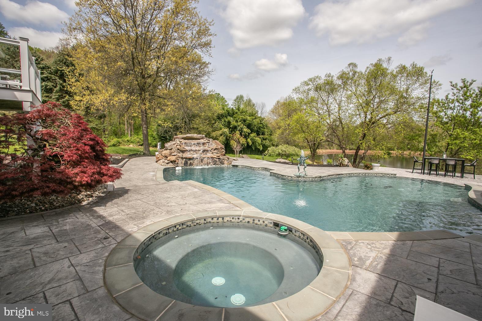 3130 Mill Road Norristown, PA 19403 - Photo 18 of 47 Spa and swimming pool