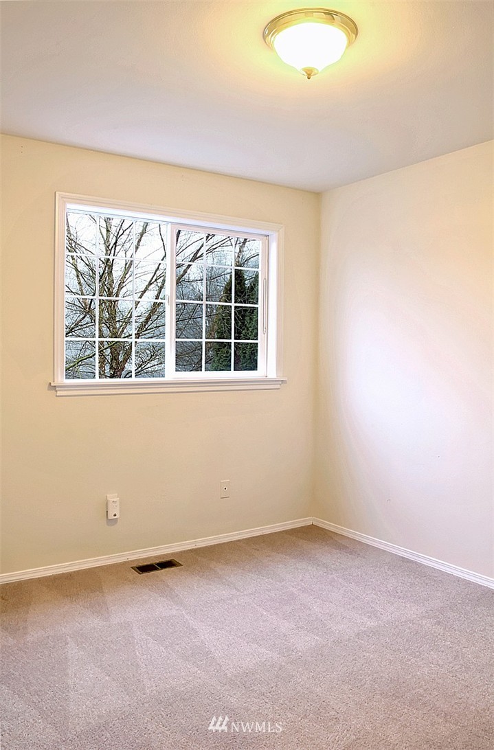 17257 Mountain View Road Southeast Monroe, WA 98272 - Photo 15 of 22 Gallery Image 15