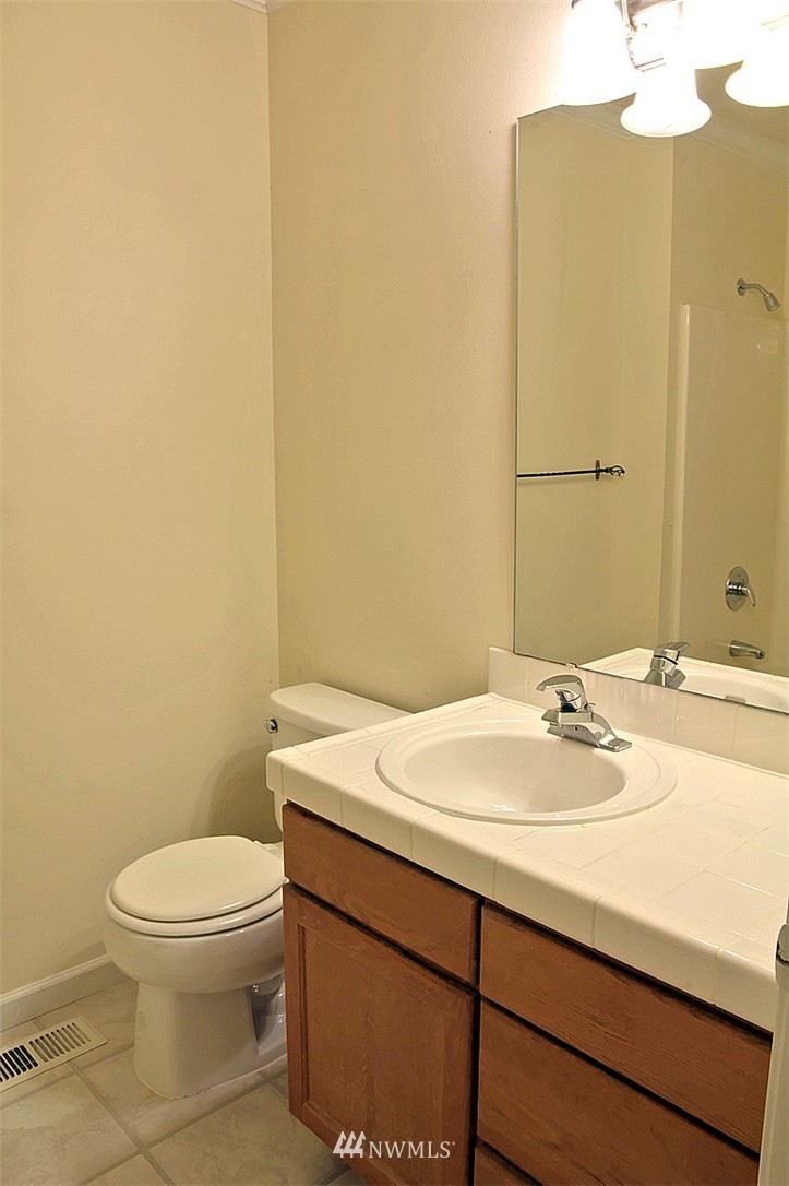 17257 Mountain View Road Southeast Monroe, WA 98272 - Photo 17 of 22 Gallery Image 17