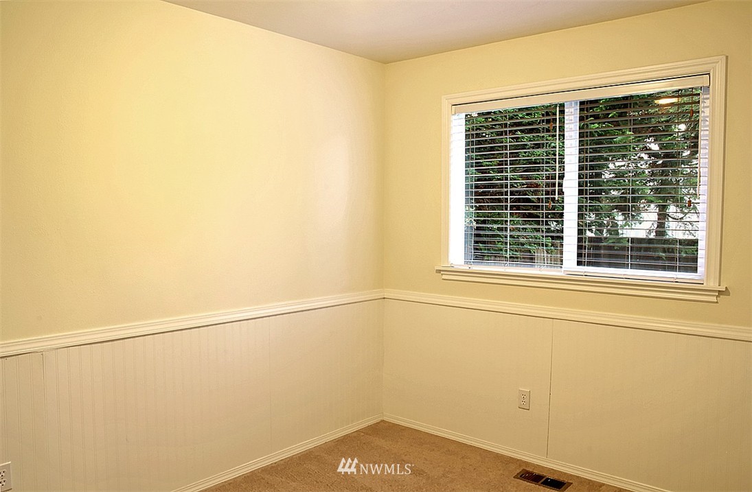 17257 Mountain View Road Southeast Monroe, WA 98272 - Photo 19 of 22 Gallery Image 19