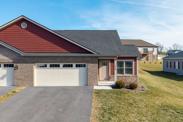 $379,900 | 136 Millstone Street, Bridgewater, VA 22812