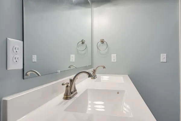 $379,900 | 136 Millstone Street, Bridgewater, VA 22812