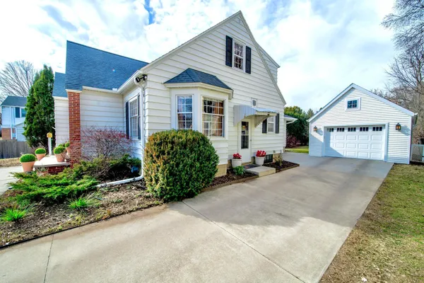 $490,000 | 713 11th Street Southwest, Rochester, MN 55902