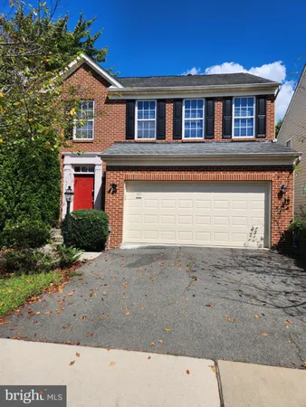 $3,650 | 8941 Wynnefield Court, Lorton, VA 22079