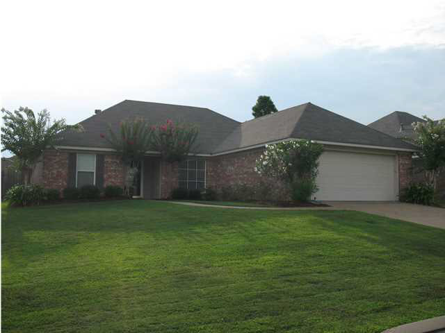 347 Kings Ridge Circle Brandon, MS 39047 - Photo 1 of 8 Photo 1