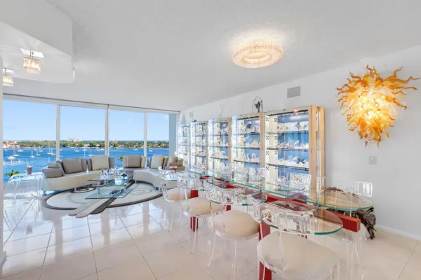 $2,250,000 | 525 South Flagler Drive, Unit 16A, West Palm Beach, FL 33401