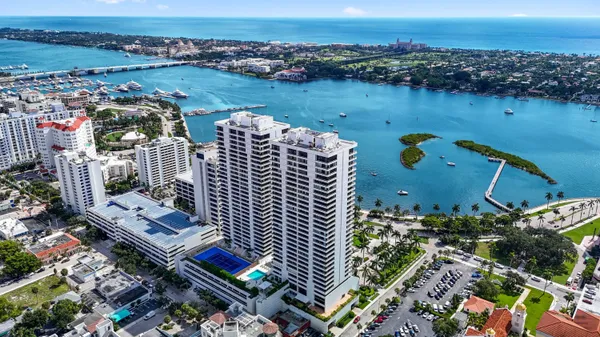 $2,250,000 | 525 South Flagler Drive, Unit 16A, West Palm Beach, FL 33401