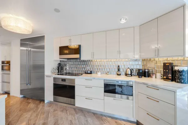 $2,250,000 | 525 South Flagler Drive, Unit 16A, West Palm Beach, FL 33401
