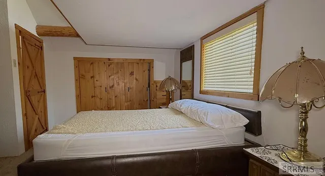 $299,000 | 501 West Pine Street, Mackay, ID 83251