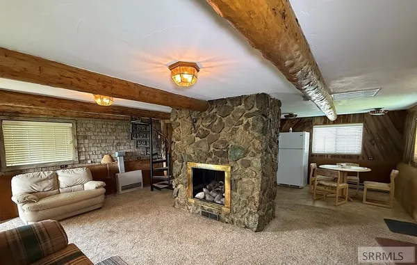 $299,000 | 501 West Pine Street, Mackay, ID 83251