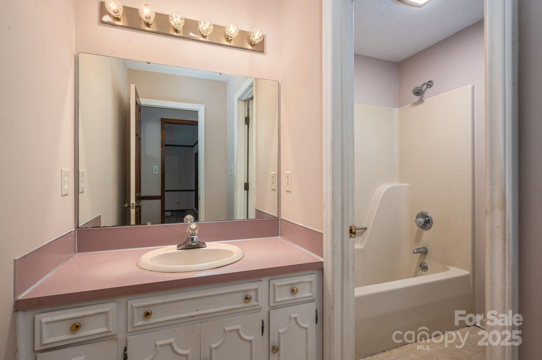 1478 Smith Farm Road Lincolnton, NC 28092 - Photo 17 of 33 Gallery Image 17