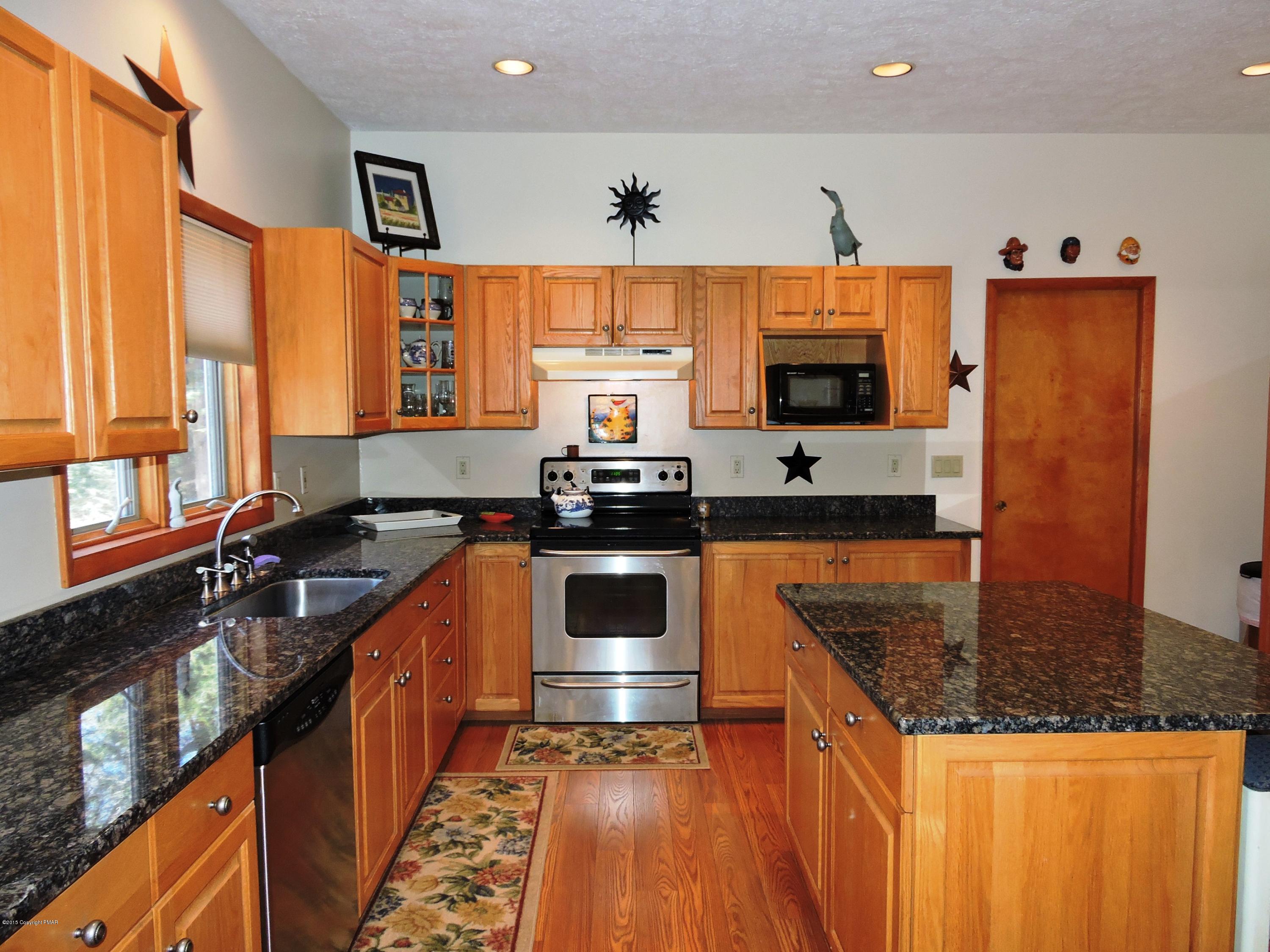 5138 Hounds Ear Road Tobyhanna, PA 18466 - Photo 12 of 56 Stainless Steel Appliances