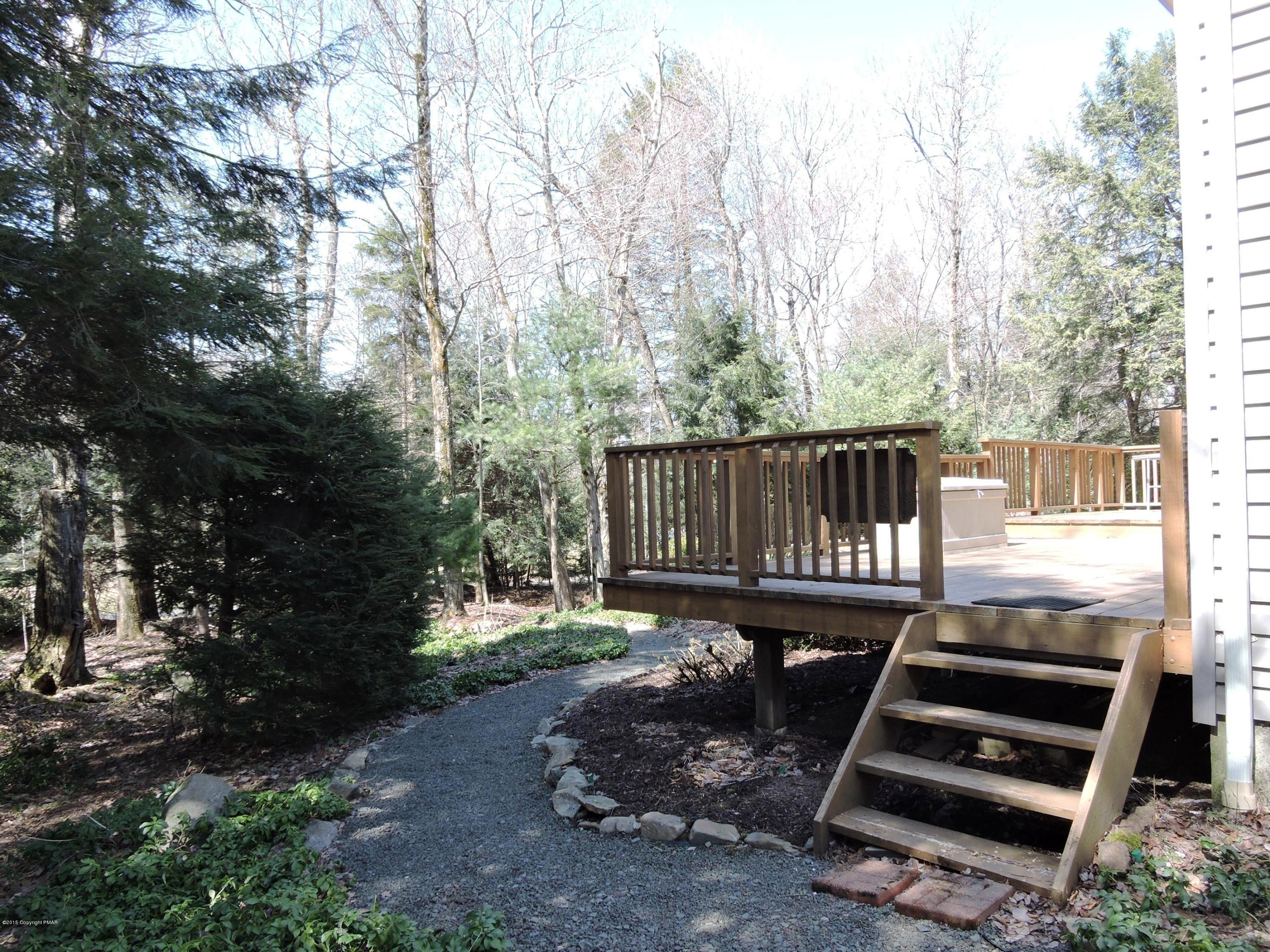 5138 Hounds Ear Road Tobyhanna, PA 18466 - Photo 4 of 56 Yard Overlooks the Fifth Green