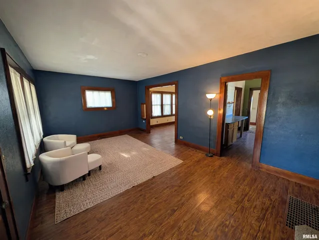 $94,900 | 20560 East 250th Street, Blandinsville, IL 61420