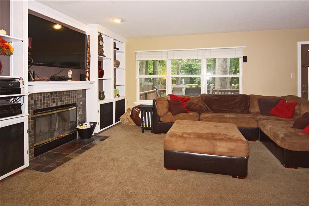 5889 Manning Road Indianapolis, IN 46228 - Photo 9 of 24 Gallery Image 9