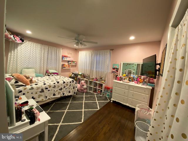9220 Burbank Road Philadelphia, PA 19115 - Photo 16 of 18