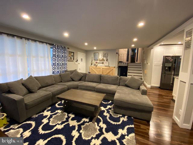 9220 Burbank Road Philadelphia, PA 19115 - Photo 9 of 18