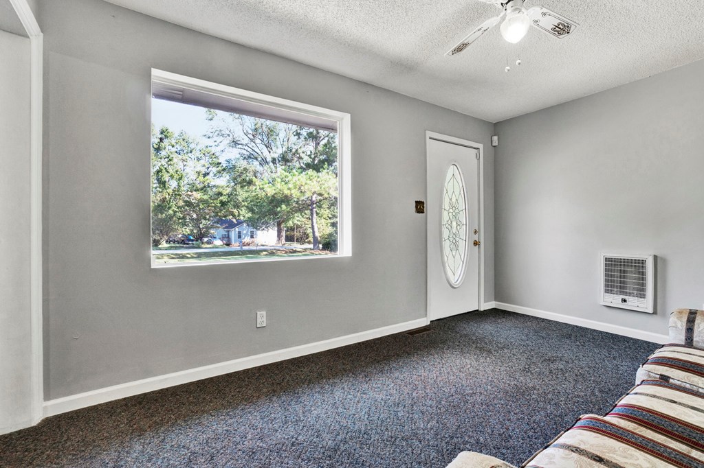 118 Mosley Road Greenwood, SC 29646 - Photo 3 of 40 Gallery Image 3