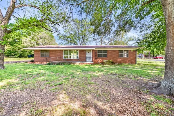 $175,000 | 801 Winnsboro Street, Quitman, TX 75783