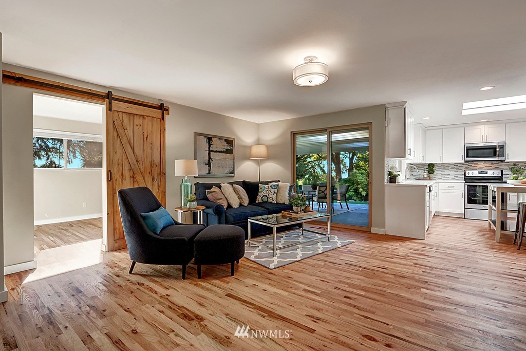 2025 Jones Circle Southeast Renton, WA 98055 - Photo 14 of 25 Gallery Image 14