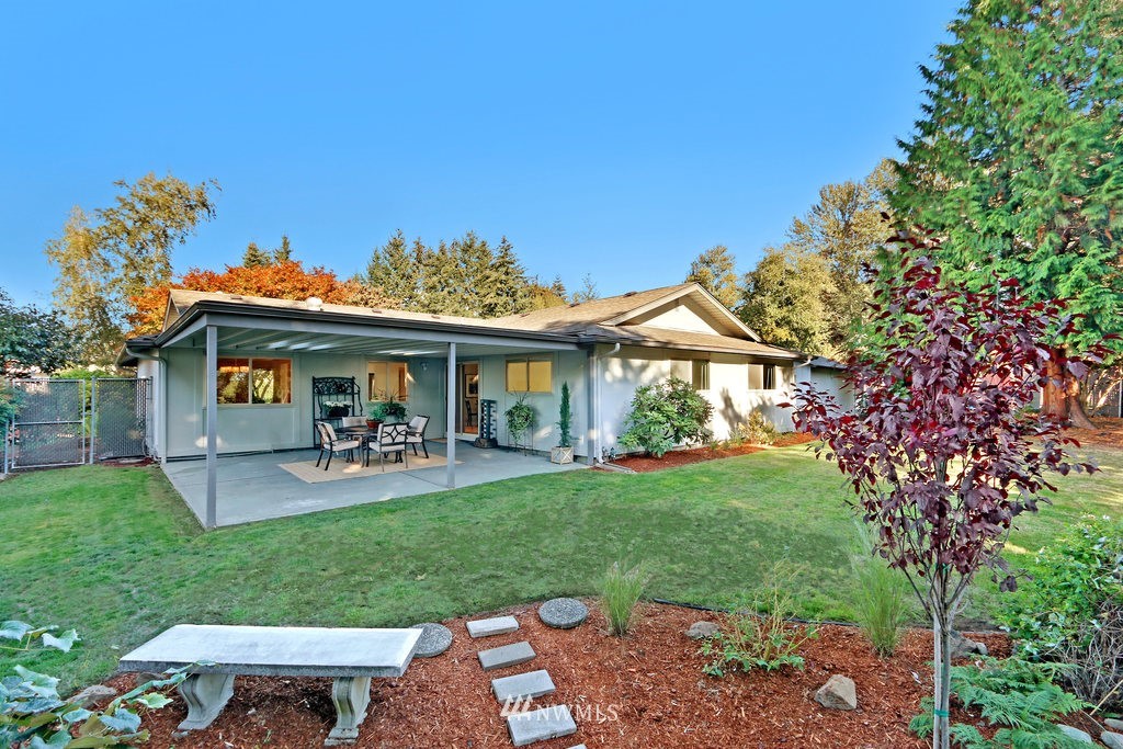 2025 Jones Circle Southeast Renton, WA 98055 - Photo 22 of 25 Gallery Image 22