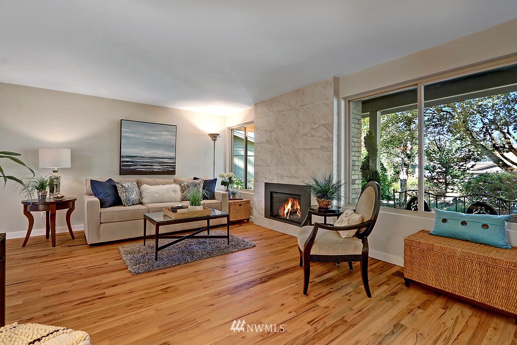 2025 Jones Circle Southeast Renton, WA 98055 - Photo 8 of 25 Gallery Image 8